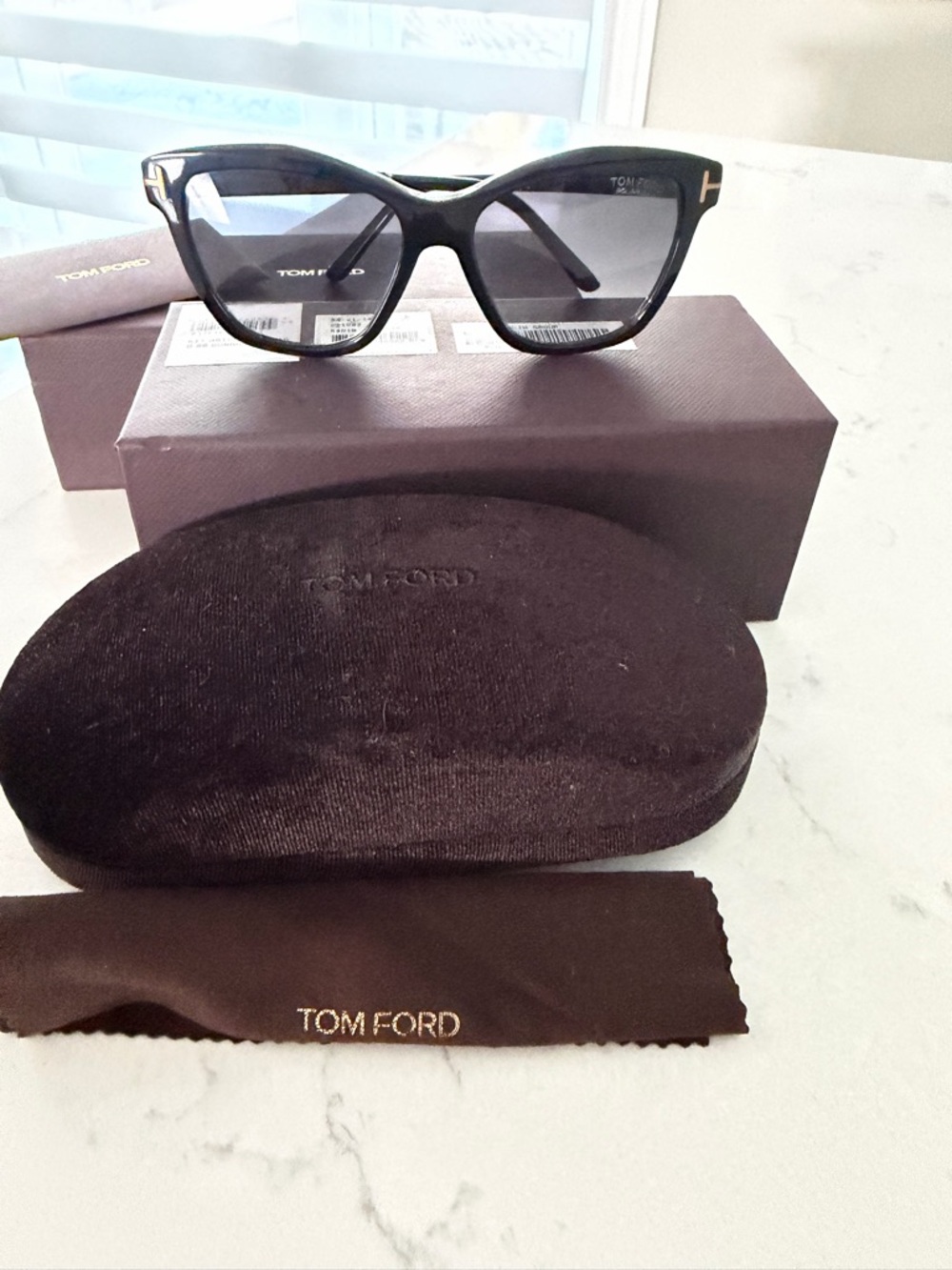 Tom Ford women’s sunglasses Lucia 54 mm polarized